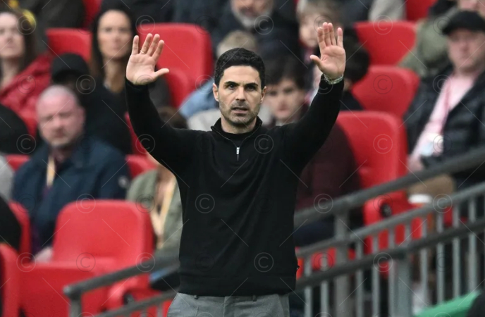 瑞安航空调侃阿尔特塔引球迷争议