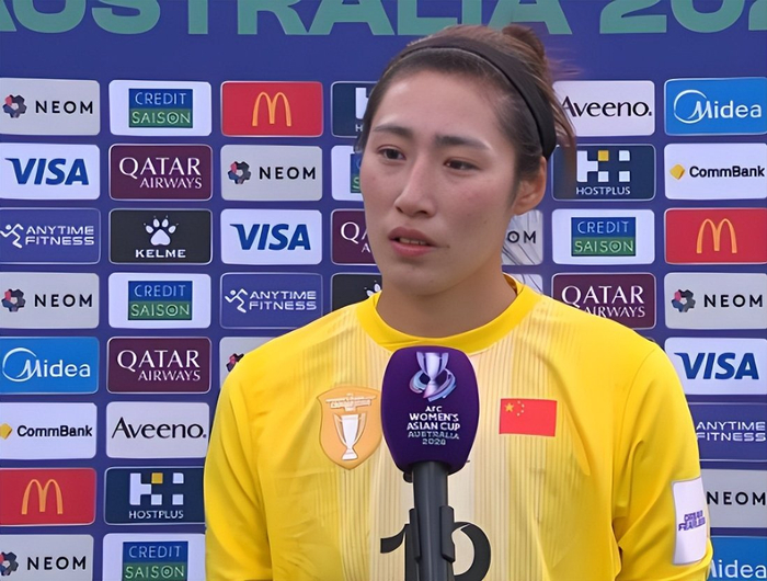 武汉女足亚冠八强惨败水原女足 彭诗梦失误引争