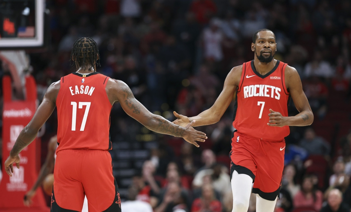 火箭为伊森召开特别会议 强调团队协作共克低谷