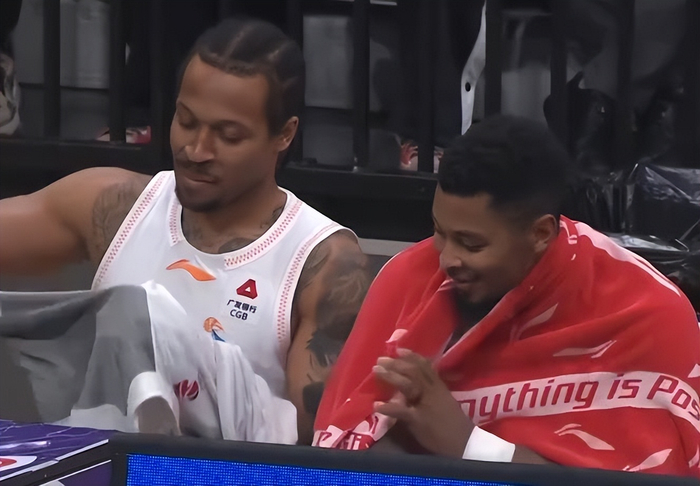 辽篮主场力克福建男篮 皮特森双刃剑成胜负关键